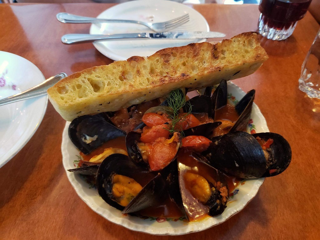 ask for luigi moules